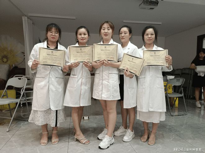 IM电竞进一步提升服务能力赣州苏媛荟养生技术培训会圆满成功(图2)