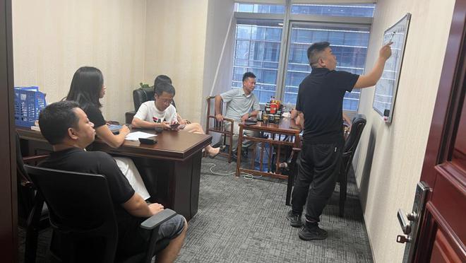 全国合作伙伴汇聚燕桂坊商学院共探燕窝酒与健康养生新蓝海(图1)