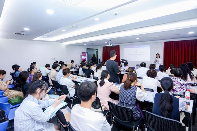 瑞金康复医院举办吞咽障碍的实用康复技术应用与推广培训班推动吞咽障碍领域新发展(图1)