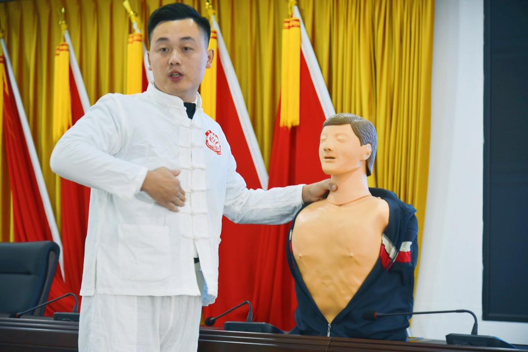 零陵区纪委监委开展健康知识及现场急救技能培训活动(图2)